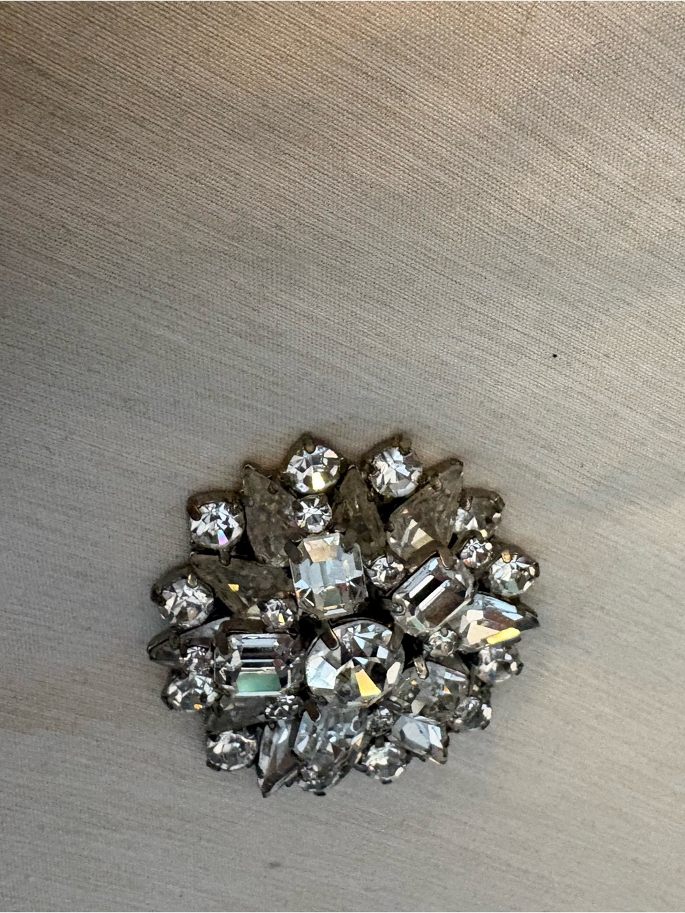 Vintage Juicy Couture Silver Crystal  Cluster Brooch - Picture 3 of 4